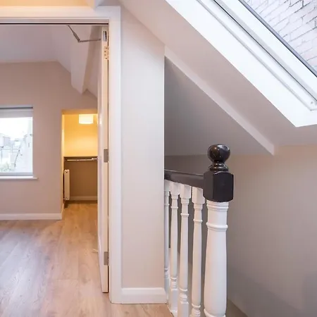 Appartement 2nd Floor Stylish 2-bed *